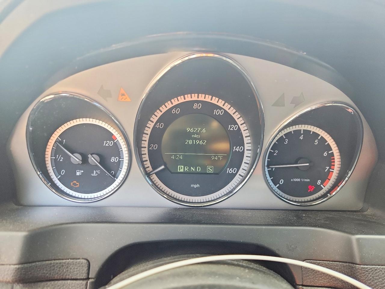 2009 Mercedes-benz C 300 Black vin: WDDGF54X29R069854