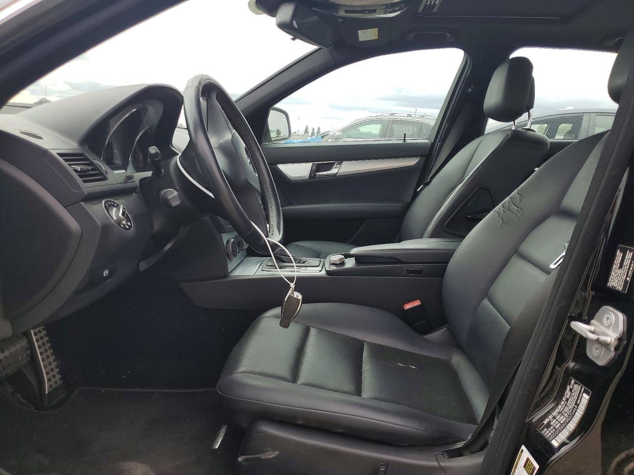 2009 Mercedes-benz C 300 Черный vin: WDDGF54X29R070468