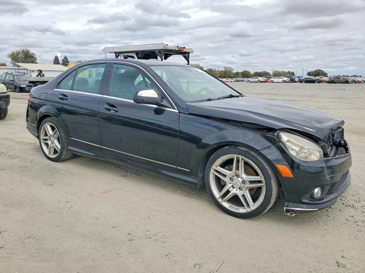2009 Mercedes-benz C 300 Черный vin: WDDGF54X29R070468