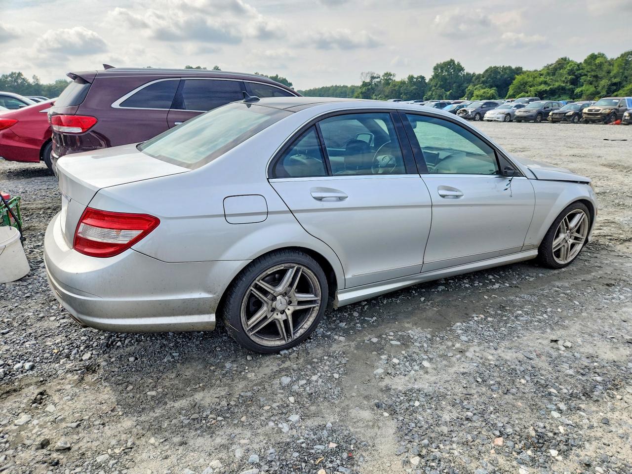 2009 Mercedes-benz C 300 Silver vin: WDDGF54X29R083527
