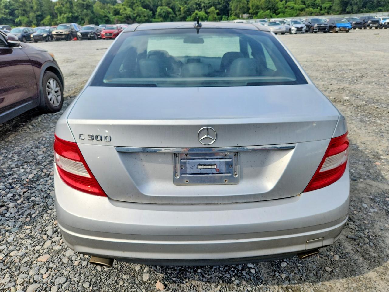 2009 Mercedes-benz C 300 Silver vin: WDDGF54X29R083527