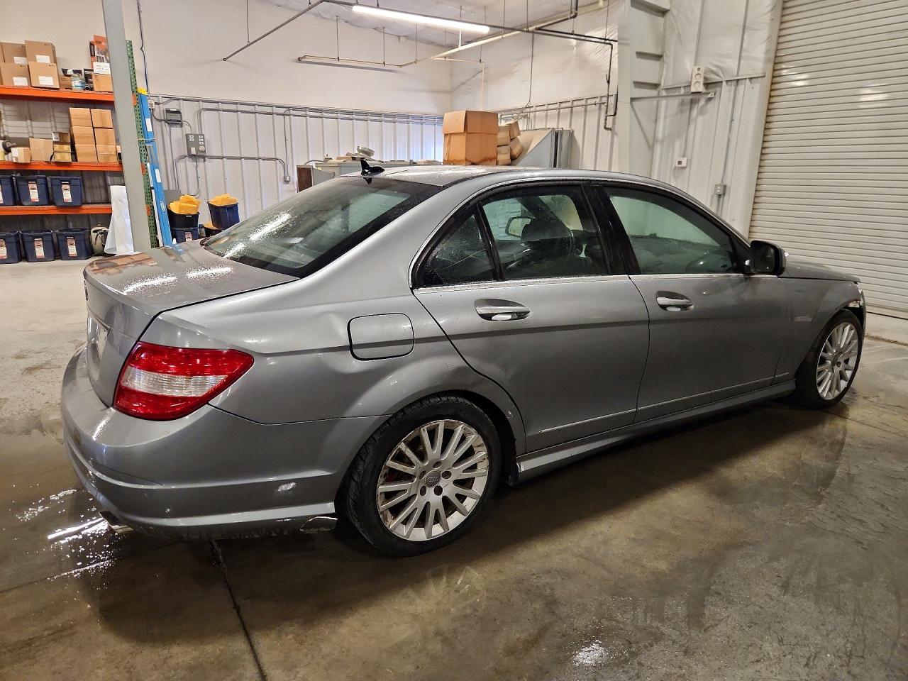 2008 Mercedes-benz C 300 Серебряный vin: WDDGF54X38F020226