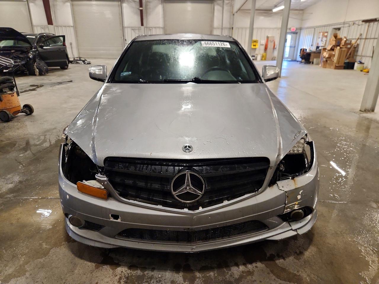 2008 Mercedes-benz C 300 Серебряный vin: WDDGF54X38F020226