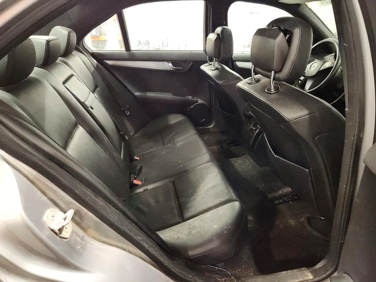 2008 Mercedes-benz C 300 Серебряный vin: WDDGF54X38F020226