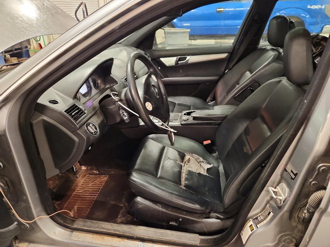 2008 Mercedes-benz C 300 Серебряный vin: WDDGF54X38F020226