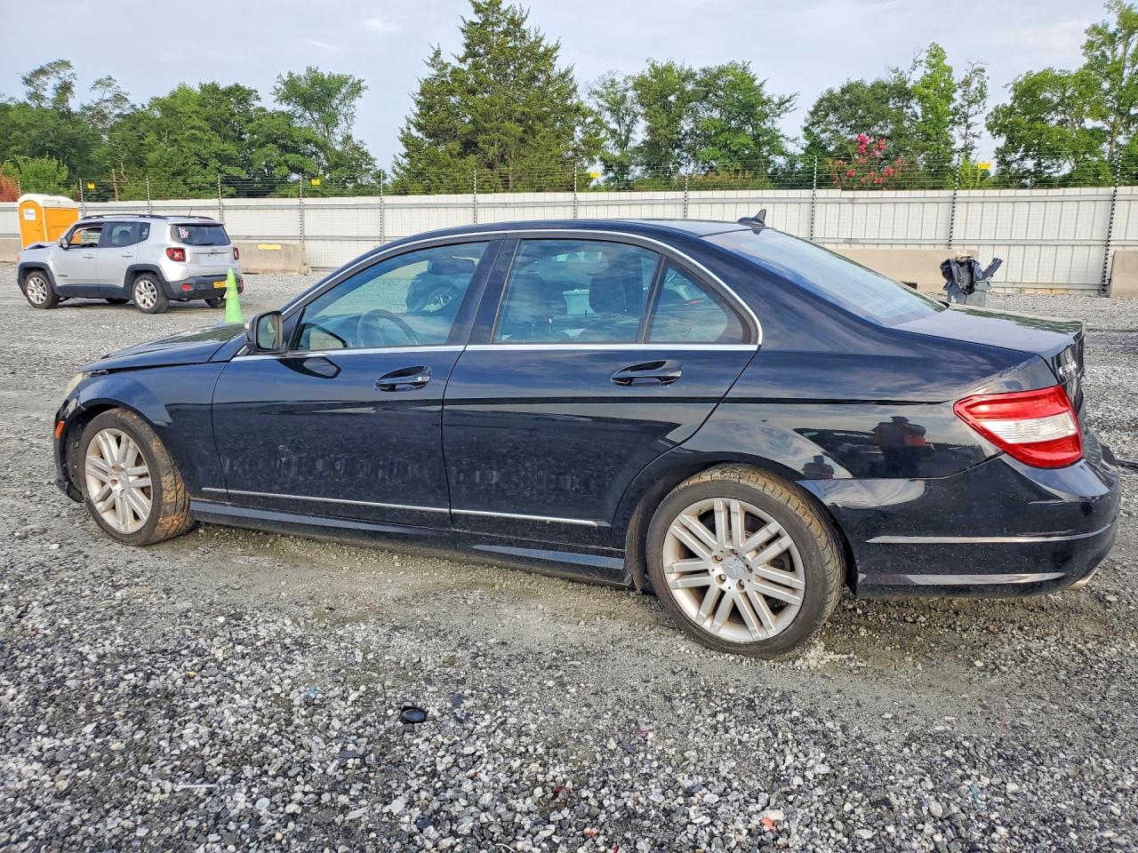2008 Mercedes-benz C 300 Black vin: WDDGF54X38F075047