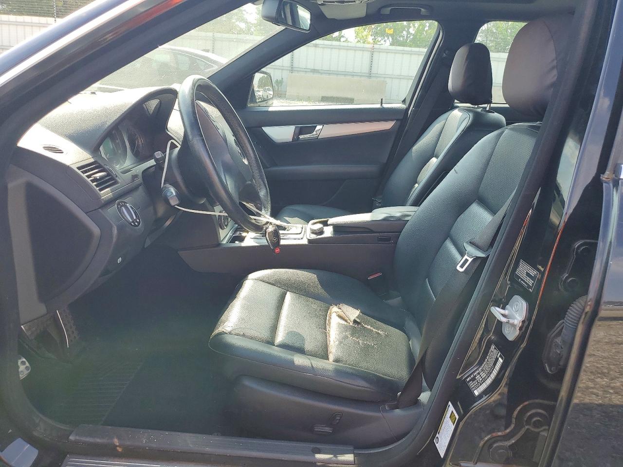 2008 Mercedes-benz C 300 Black vin: WDDGF54X38F075047