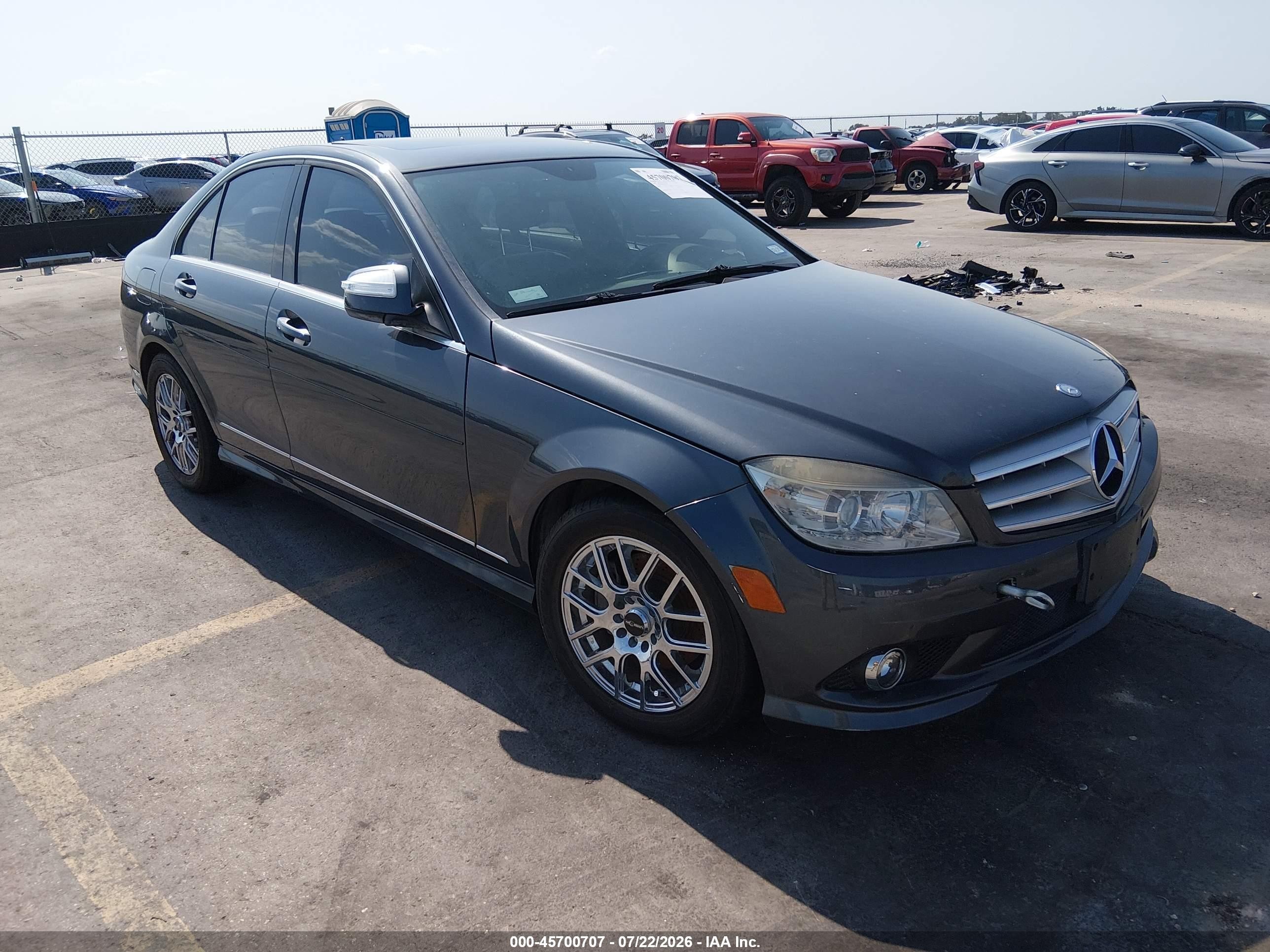 2008 Mercedes-benz C 300 Luxury/sport Серый vin: WDDGF54X38F137577