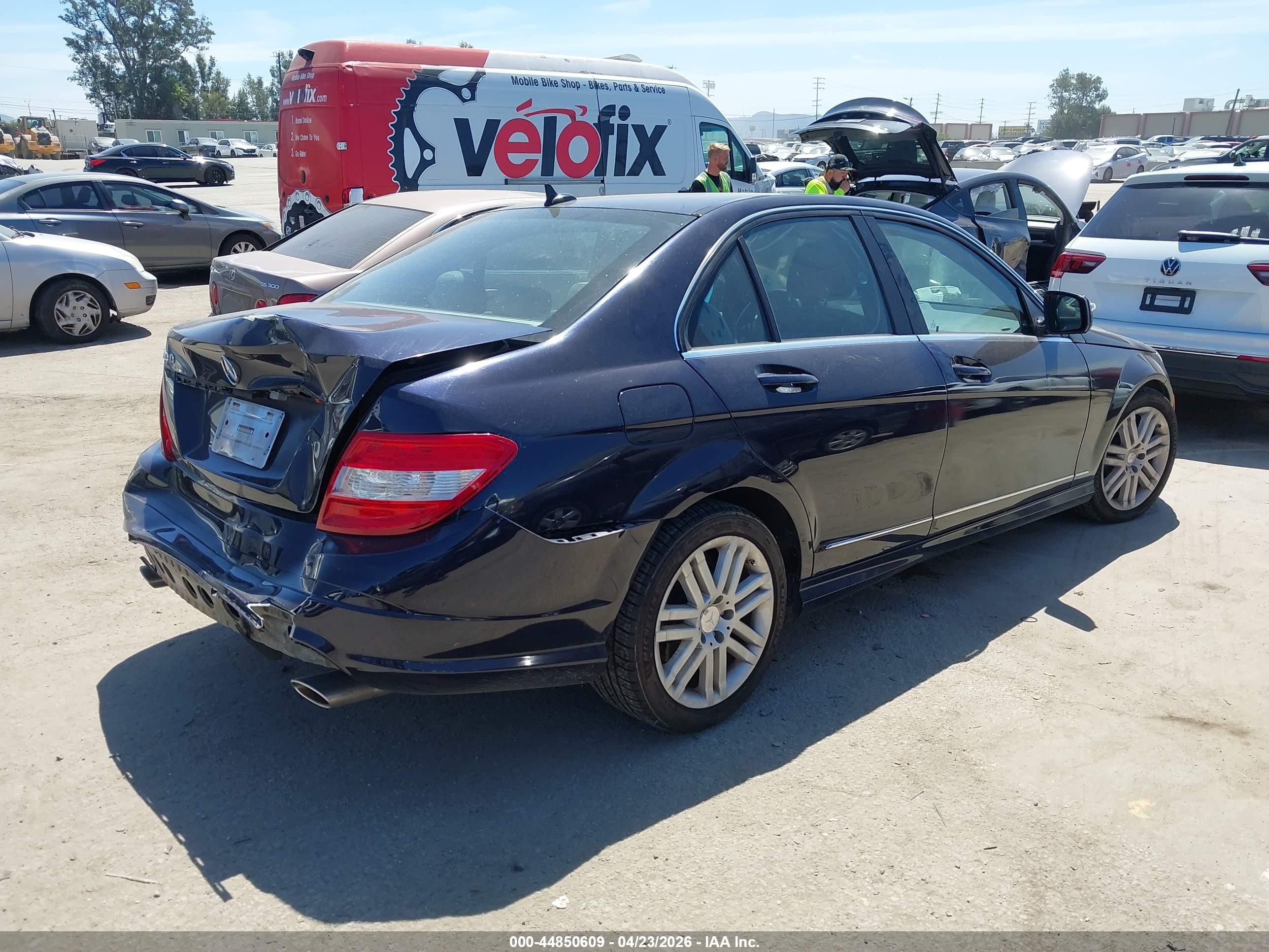 2008 Mercedes-benz C 300 Luxury/sport Dark Blue vin: WDDGF54X38R017583