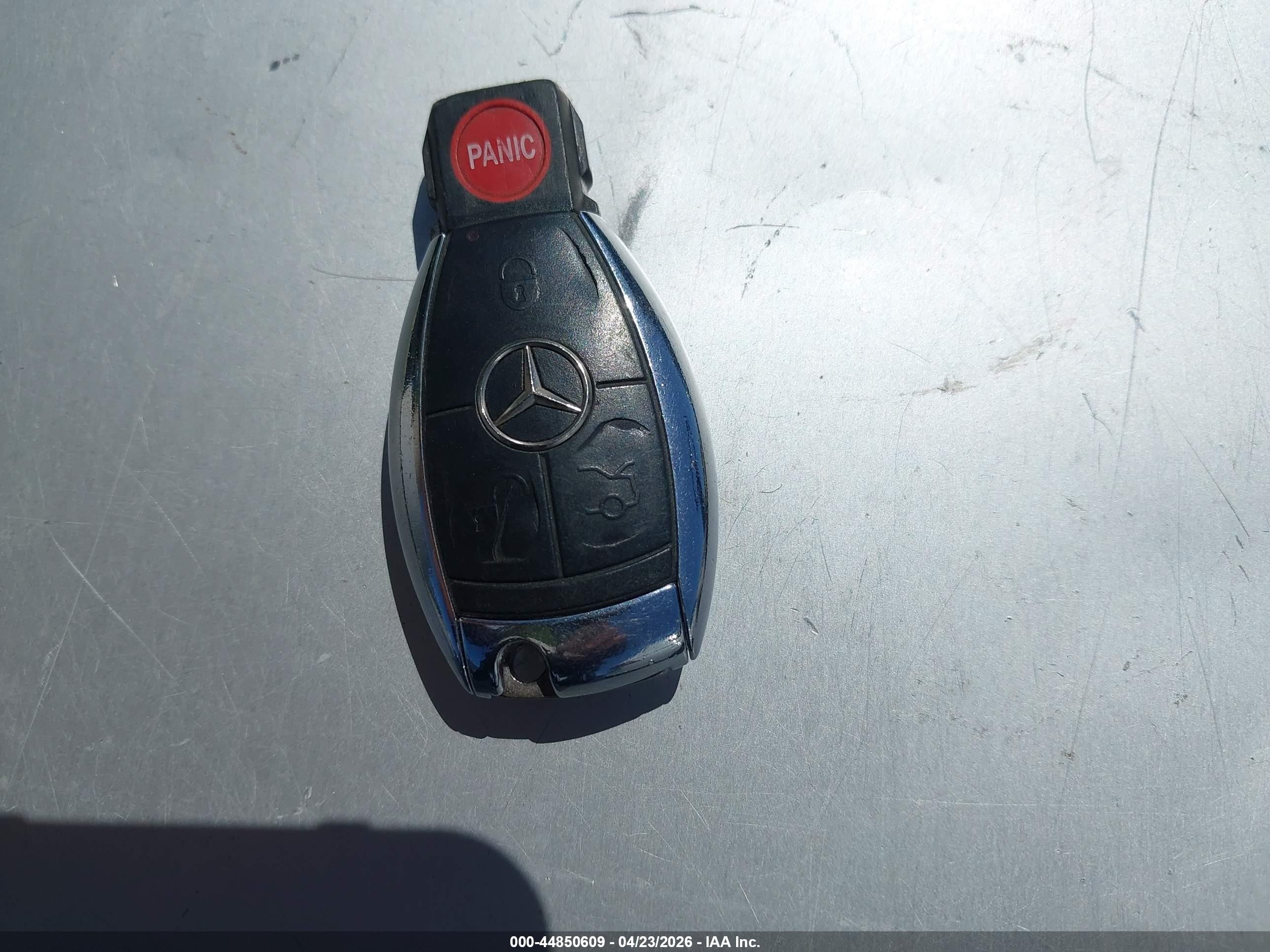 2008 Mercedes-benz C 300 Luxury/sport Dark Blue vin: WDDGF54X38R017583