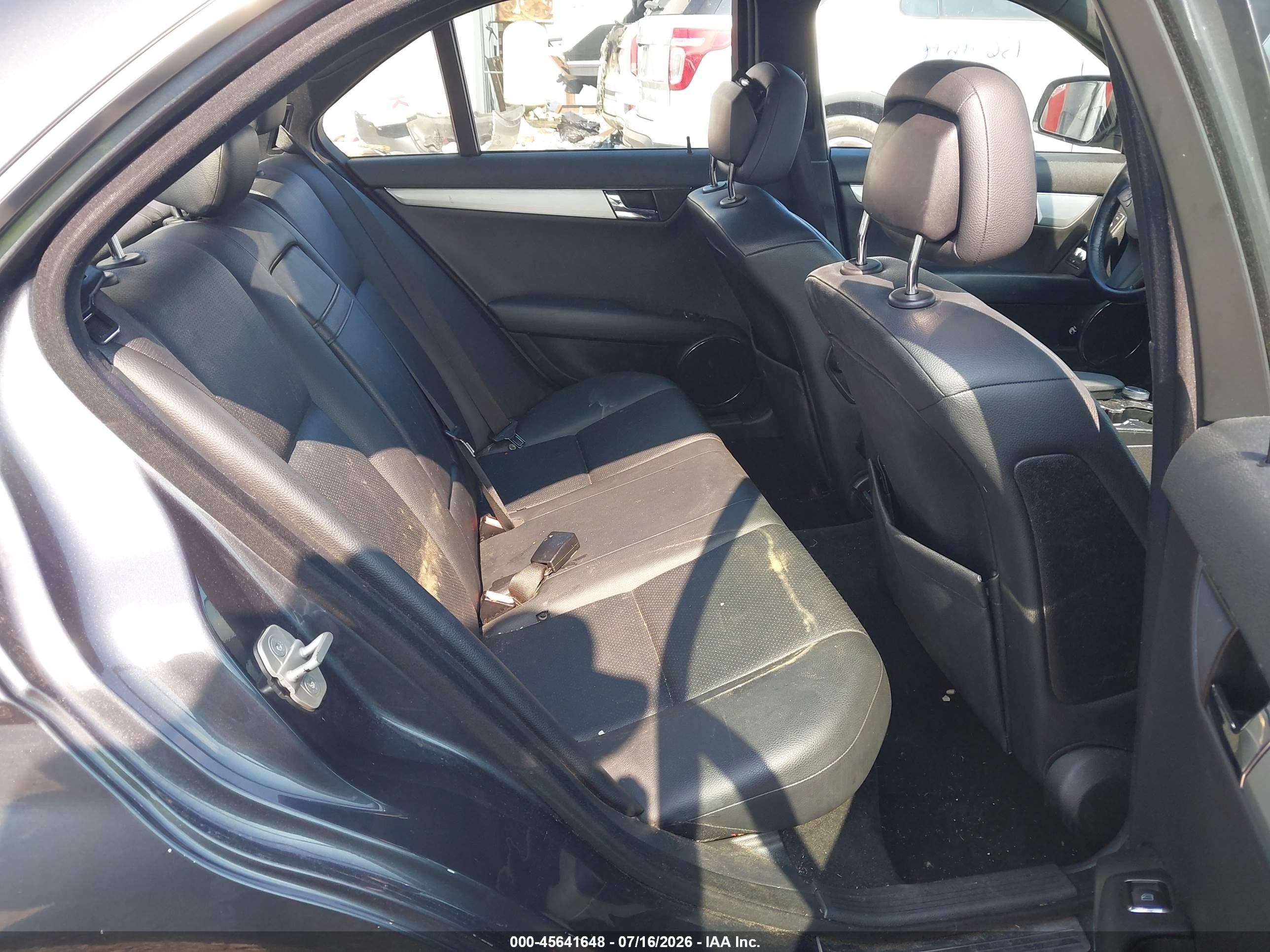 2008 Mercedes-benz C 300 Luxury/sport Gray vin: WDDGF54X38R017597