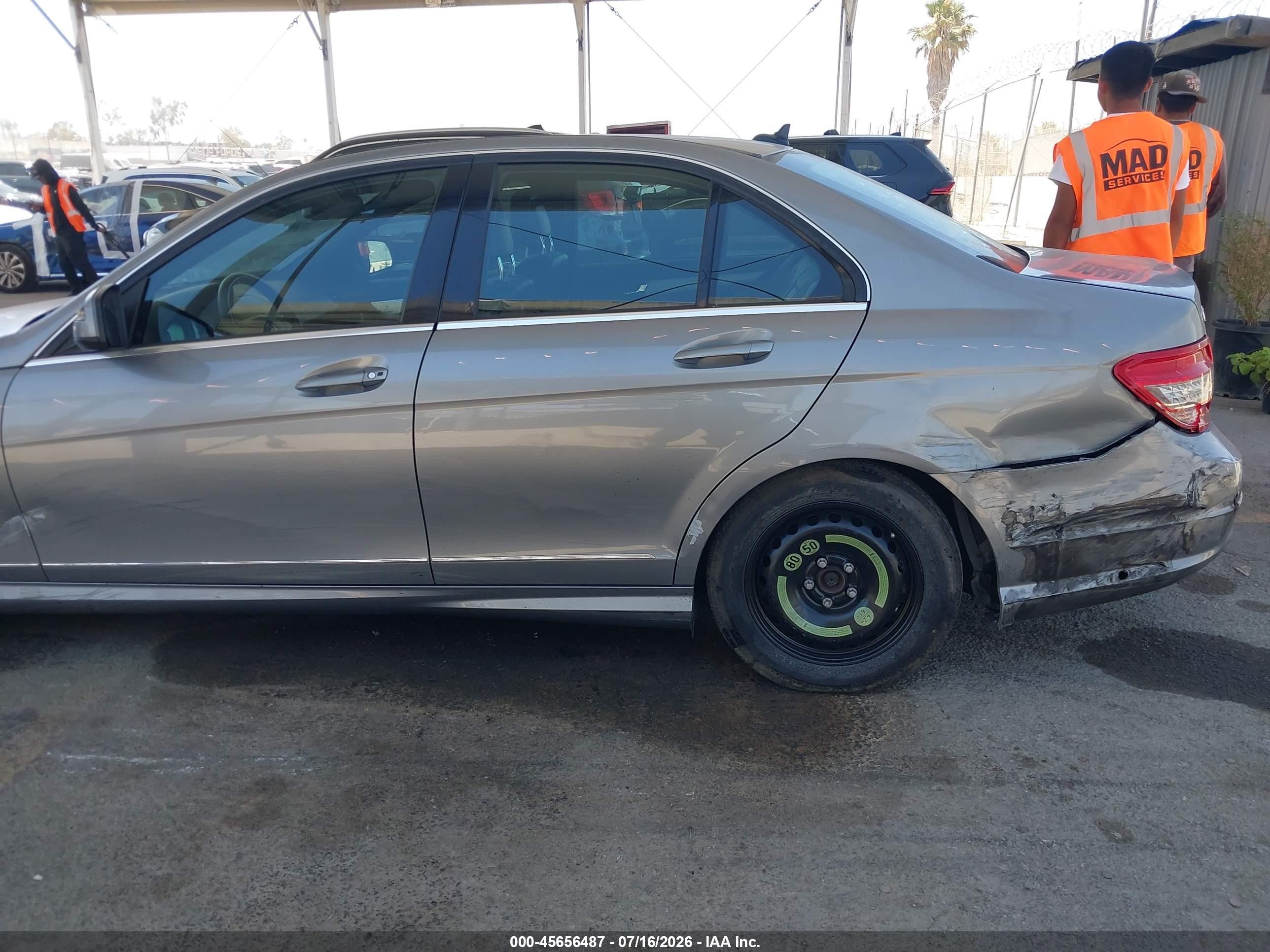 2008 Mercedes-benz C 300 Luxury/sport Gray vin: WDDGF54X38R017700