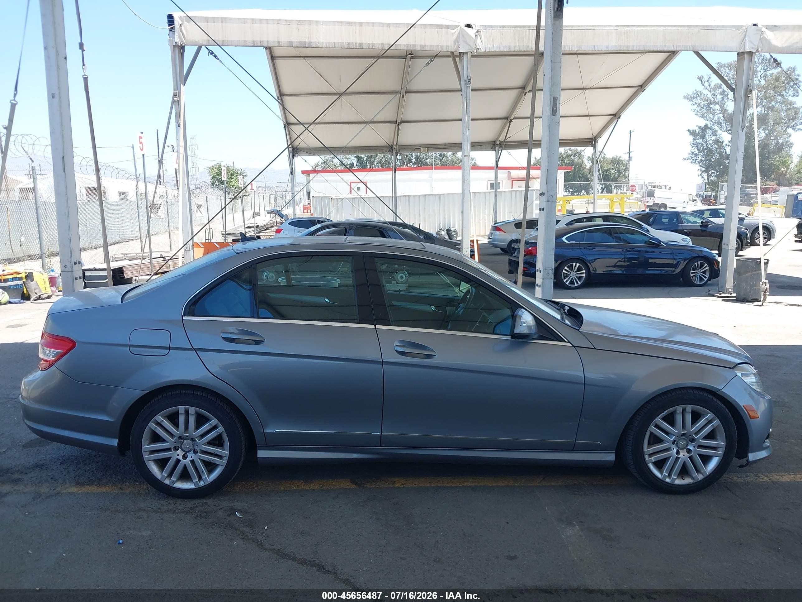 2008 Mercedes-benz C 300 Luxury/sport Gray vin: WDDGF54X38R017700