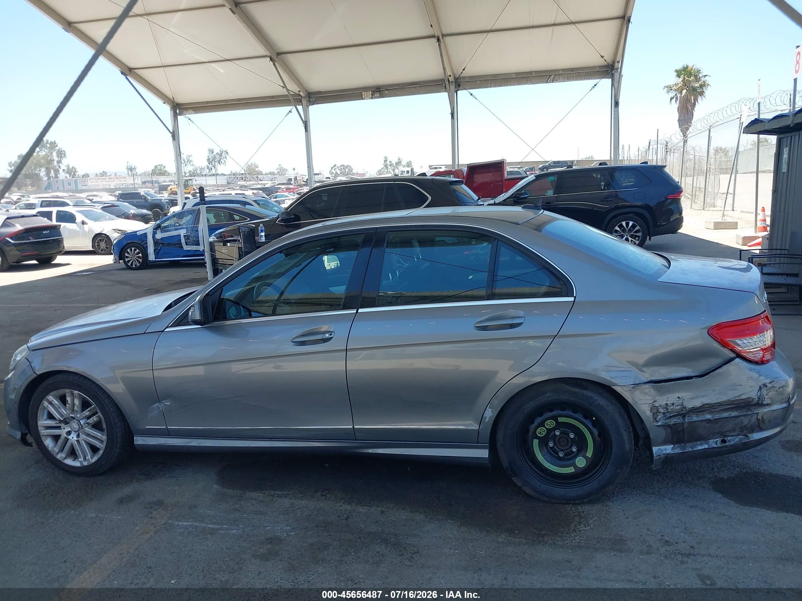 2008 Mercedes-benz C 300 Luxury/sport Gray vin: WDDGF54X38R017700
