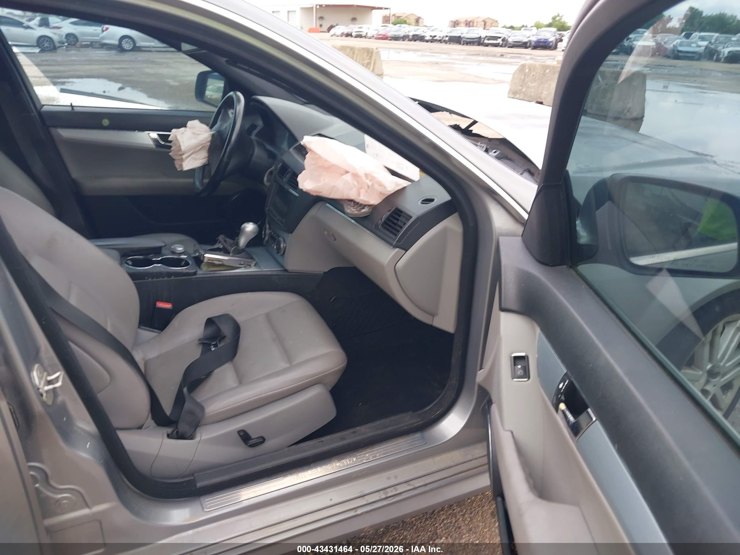 2008 Mercedes-benz C 300 Sport Серебряный vin: WDDGF54X38R018152