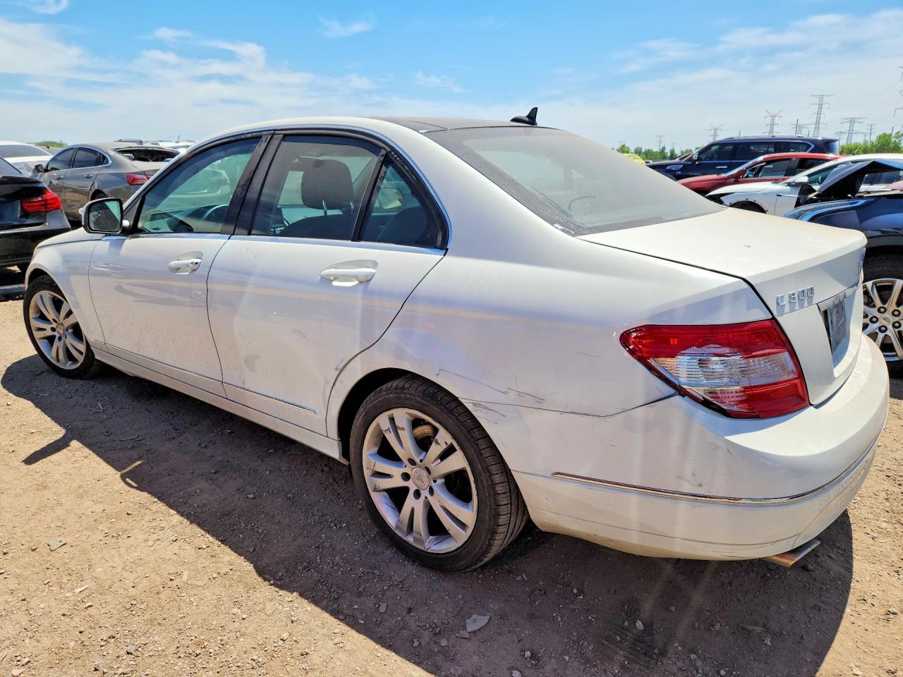 2008 Mercedes-benz C 300 White vin: WDDGF54X38R039471