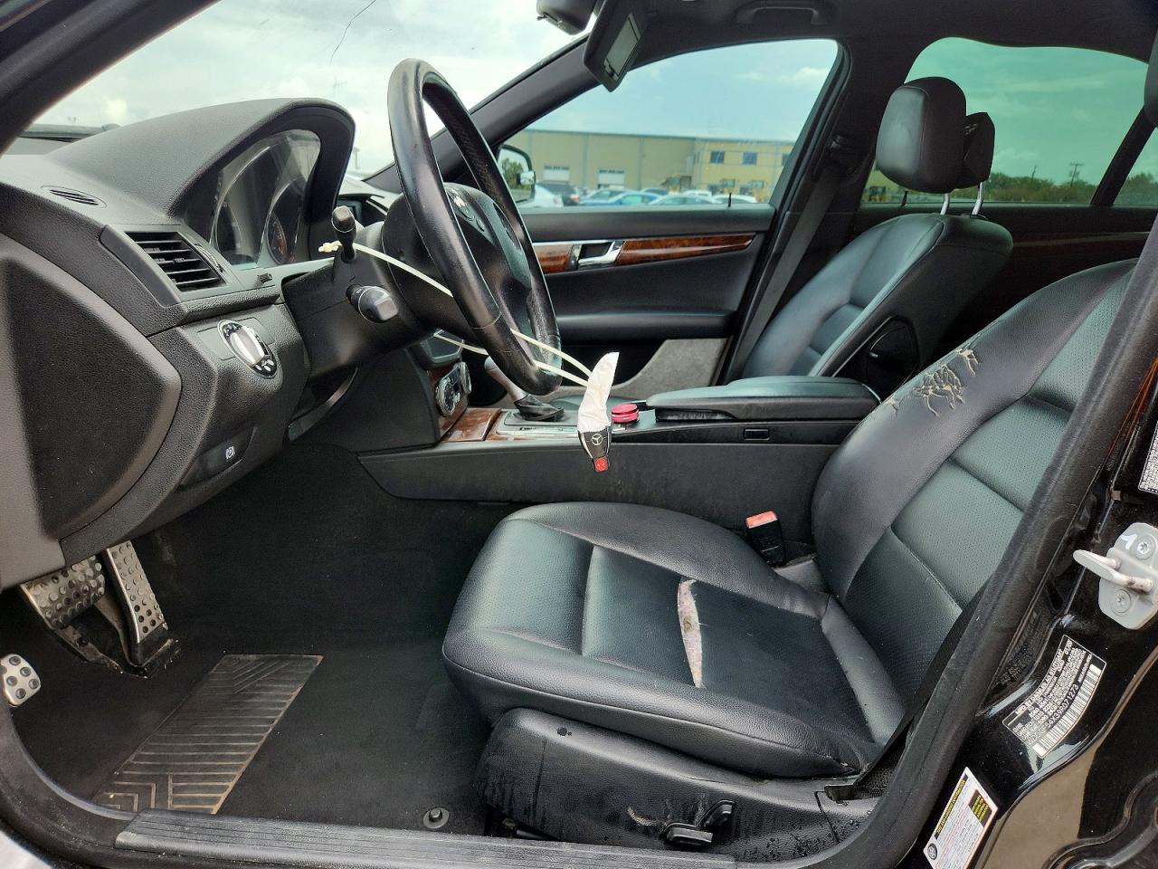 2009 Mercedes-benz C 300 Black vin: WDDGF54X39R071273