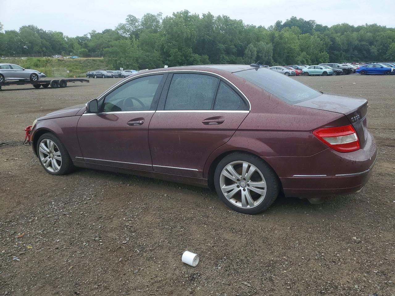 2008 Mercedes-benz C 300 Maroon vin: WDDGF54X48F039822