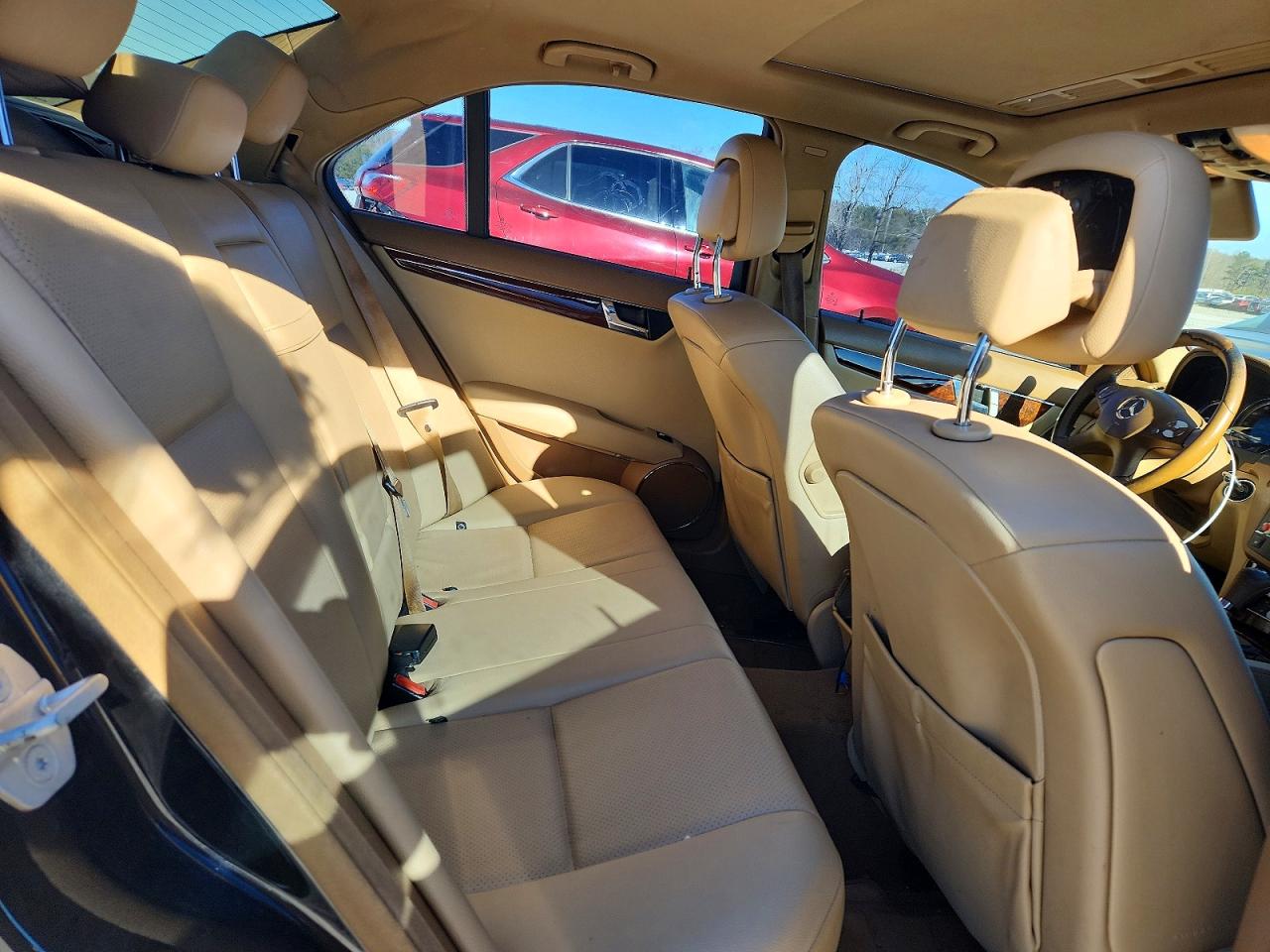 2008 Mercedes-benz C 300 Черный vin: WDDGF54X48F071301