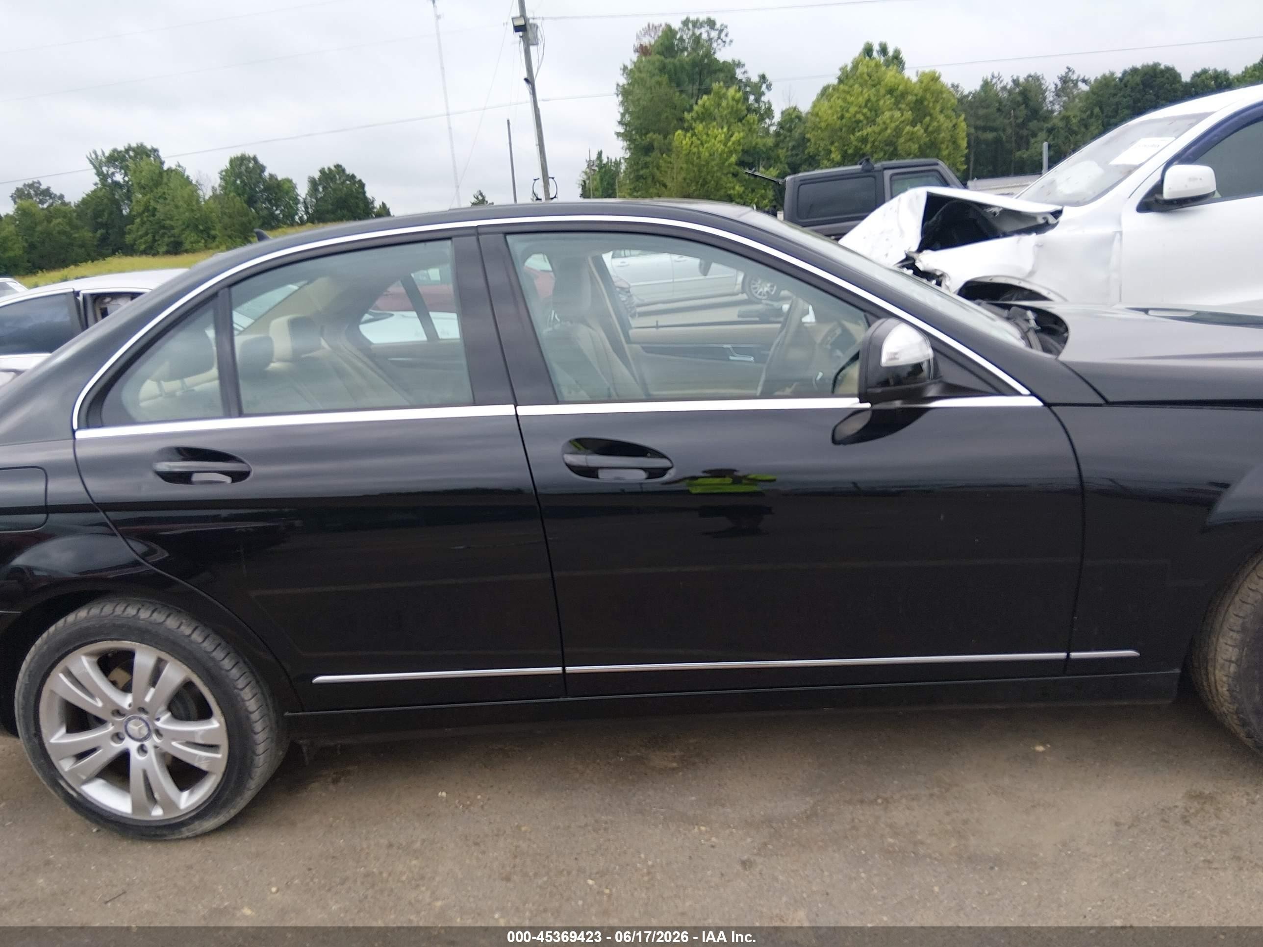 2008 Mercedes-benz C 300 Luxury/sport Black vin: WDDGF54X48F085182