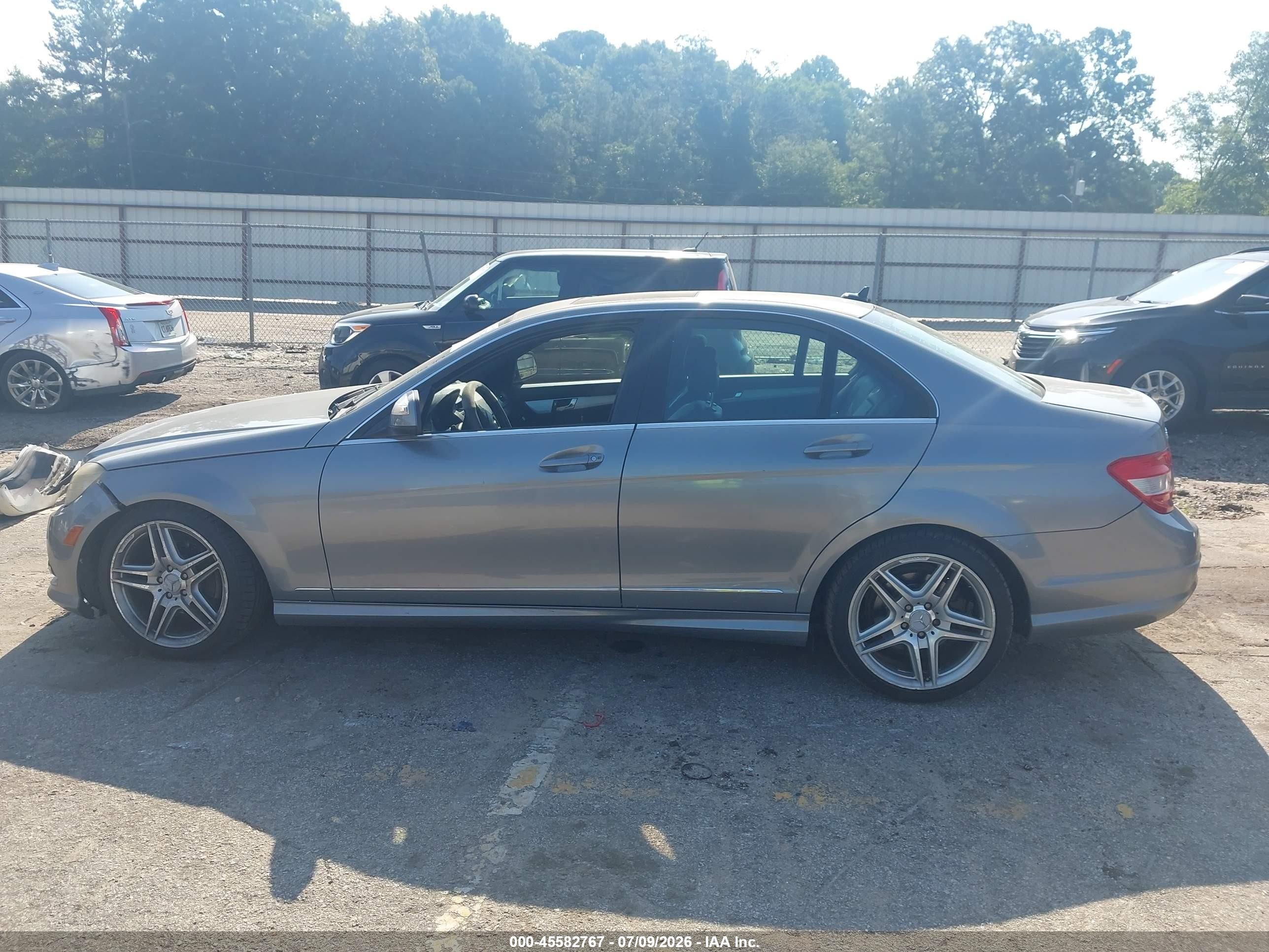 2008 Mercedes-benz C 300 Luxury/sport Silver vin: WDDGF54X48R019360