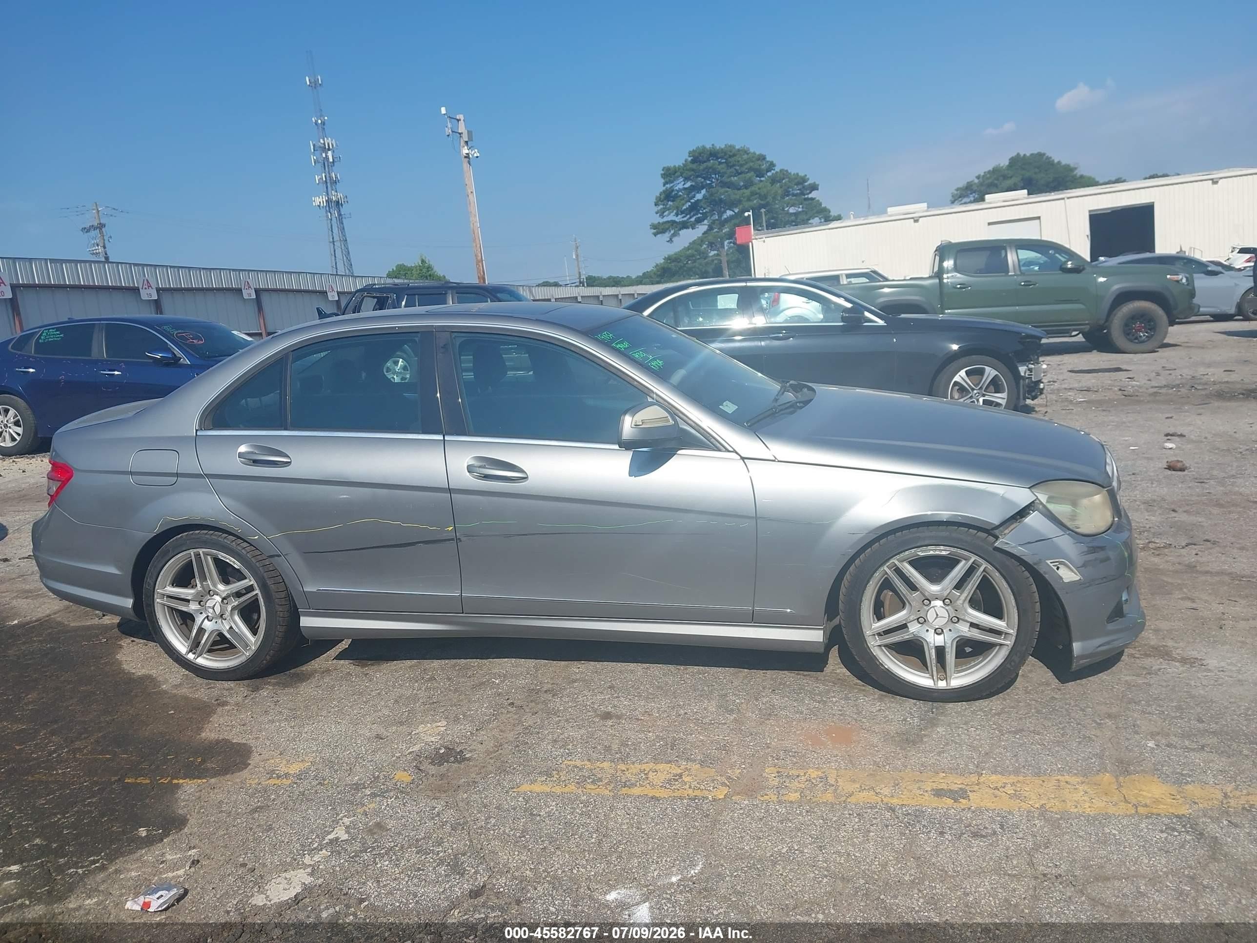 2008 Mercedes-benz C 300 Luxury/sport Silver vin: WDDGF54X48R019360