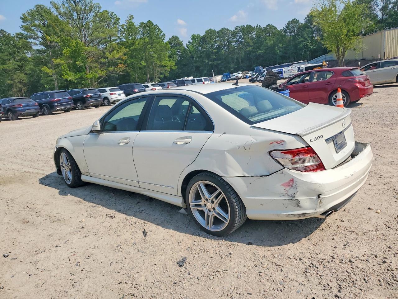 2008 Mercedes-benz C 300 Белый vin: WDDGF54X48R030407