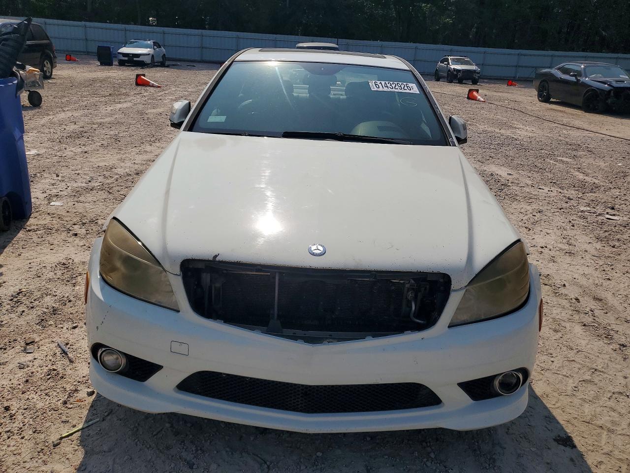 2008 Mercedes-benz C 300 Белый vin: WDDGF54X48R030407