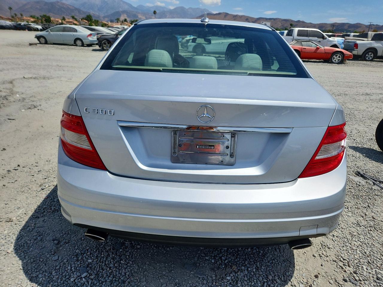 2009 Mercedes-benz C 300 Silver vin: WDDGF54X49R059830