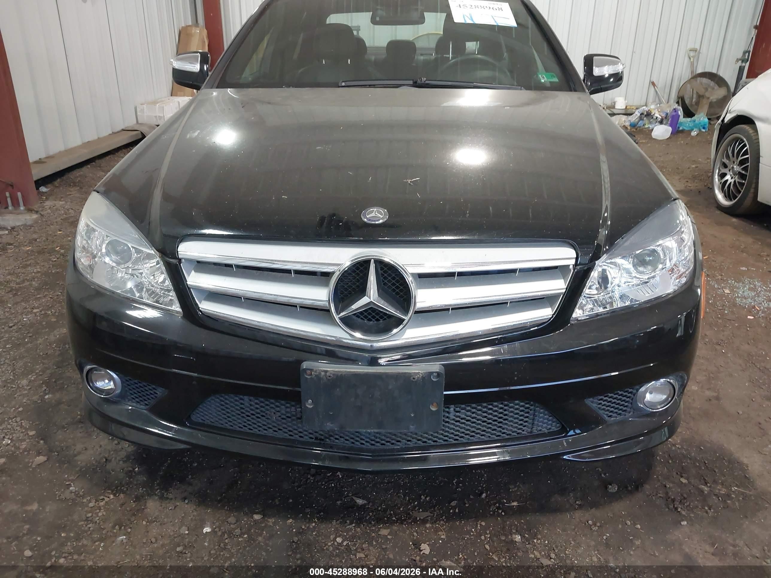 2009 Mercedes-benz C 300 Luxury/sport Black vin: WDDGF54X49R065367