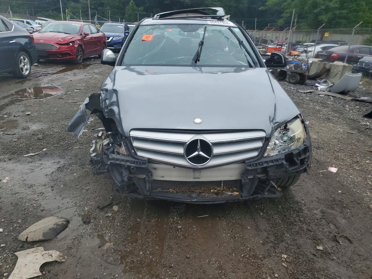 2009 Mercedes-benz C 300 Gray vin: WDDGF54X49R073579