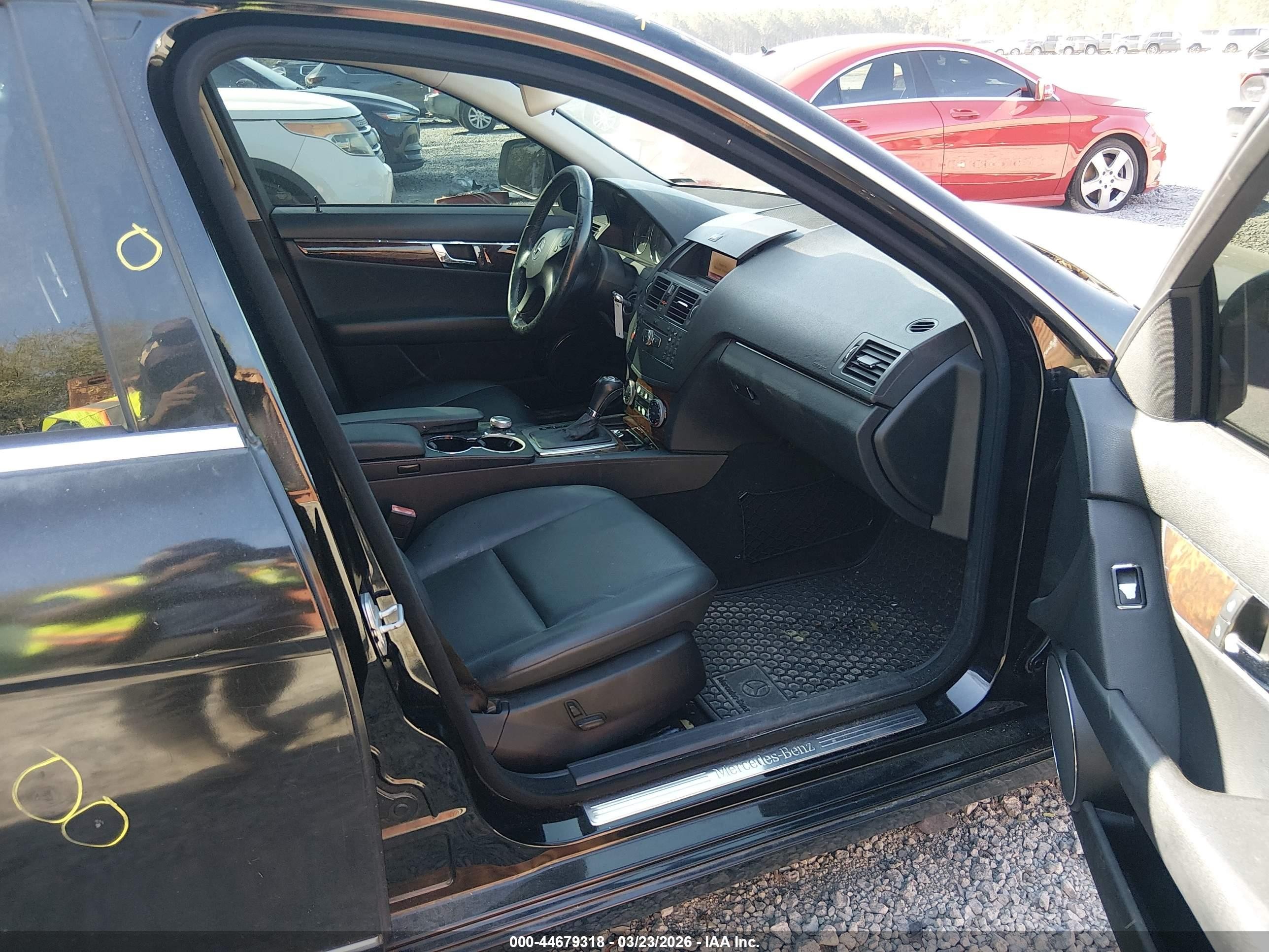 2009 Mercedes-benz C 300 Luxury Black vin: WDDGF54X49R079219
