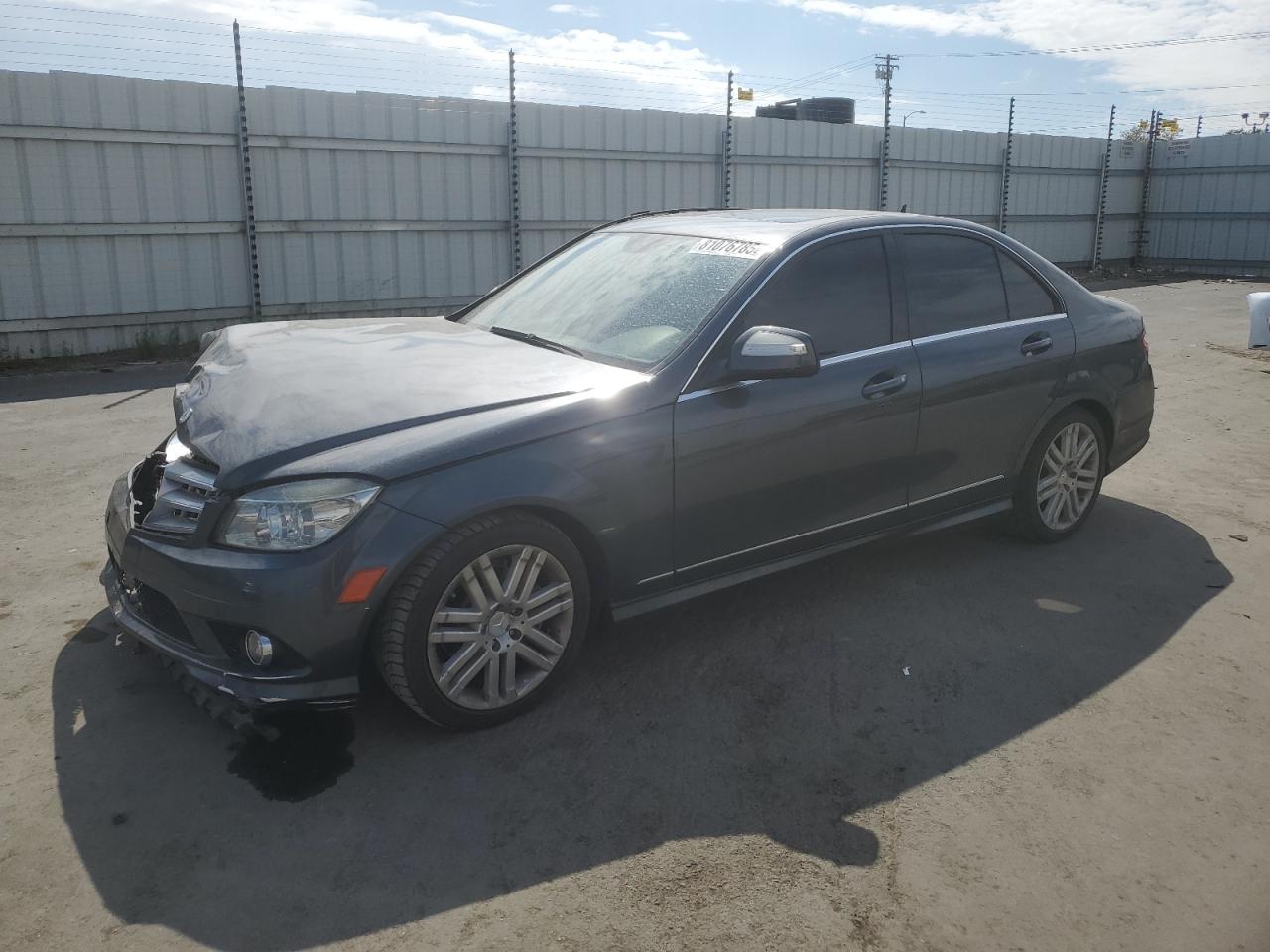 2008 Mercedes-benz C 300 Gray vin: WDDGF54X58F055995