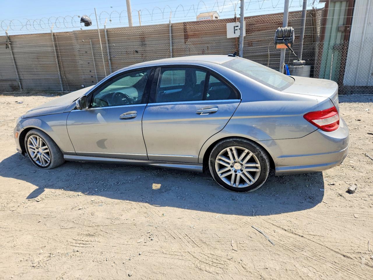 2008 Mercedes-benz C 300 Gray vin: WDDGF54X58F057715