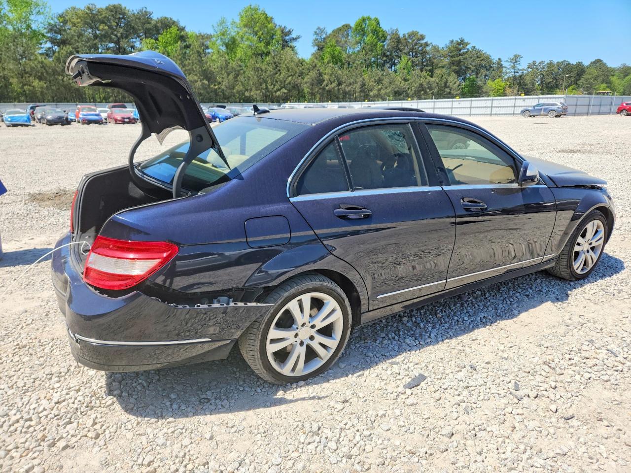 2008 Mercedes-benz C 300 Blue vin: WDDGF54X58F128072