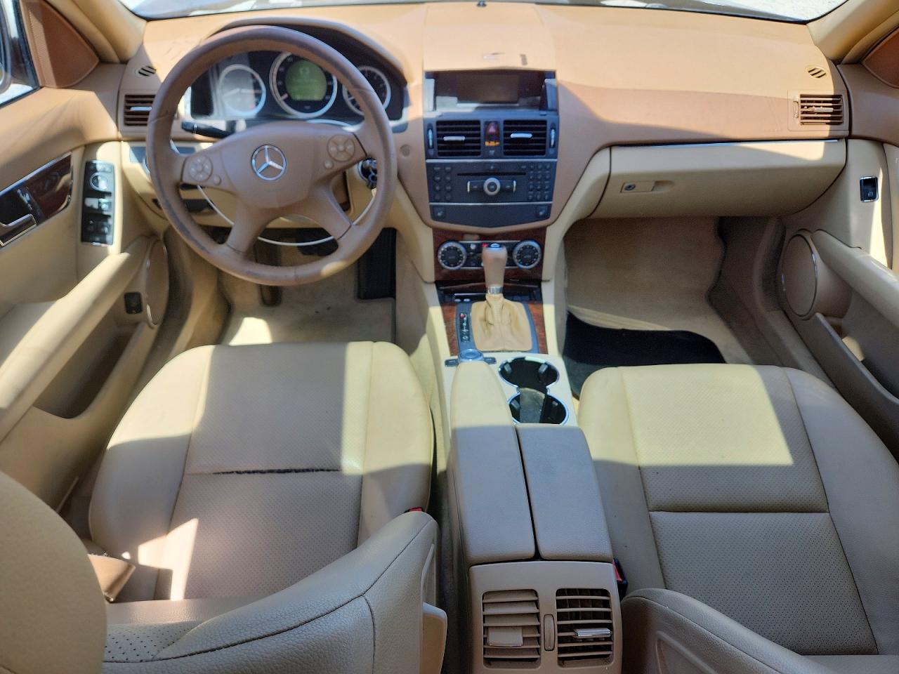 2008 Mercedes-benz C 300 Blue vin: WDDGF54X58F128072