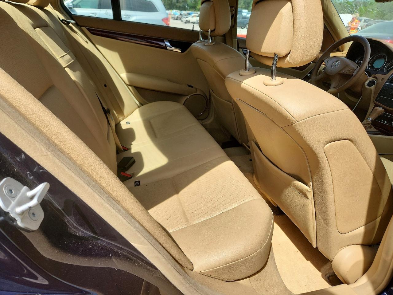 2008 Mercedes-benz C 300 Blue vin: WDDGF54X58F128072