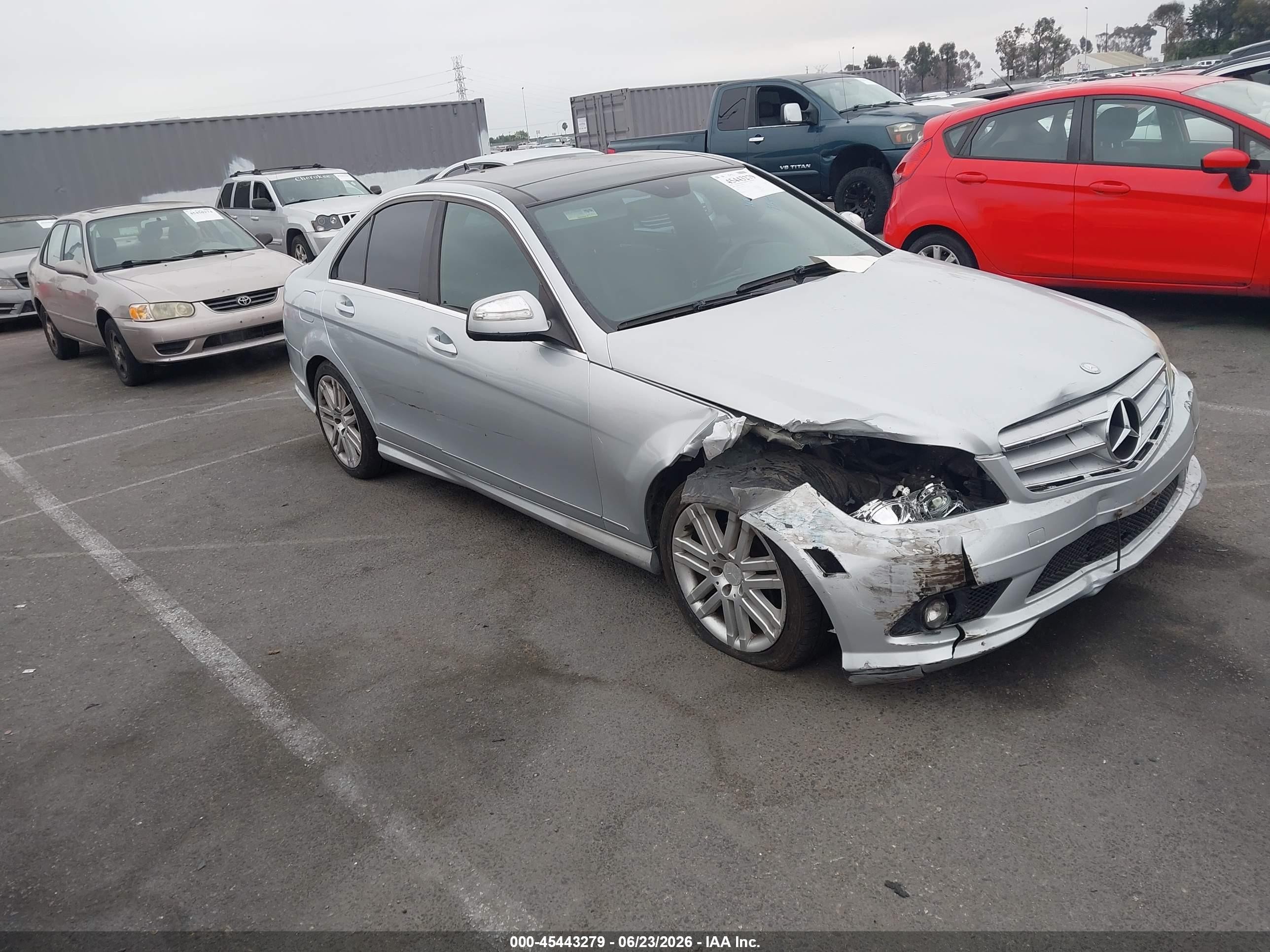 2008 Mercedes-benz C 300 Luxury/sport Silver vin: WDDGF54X58R013518