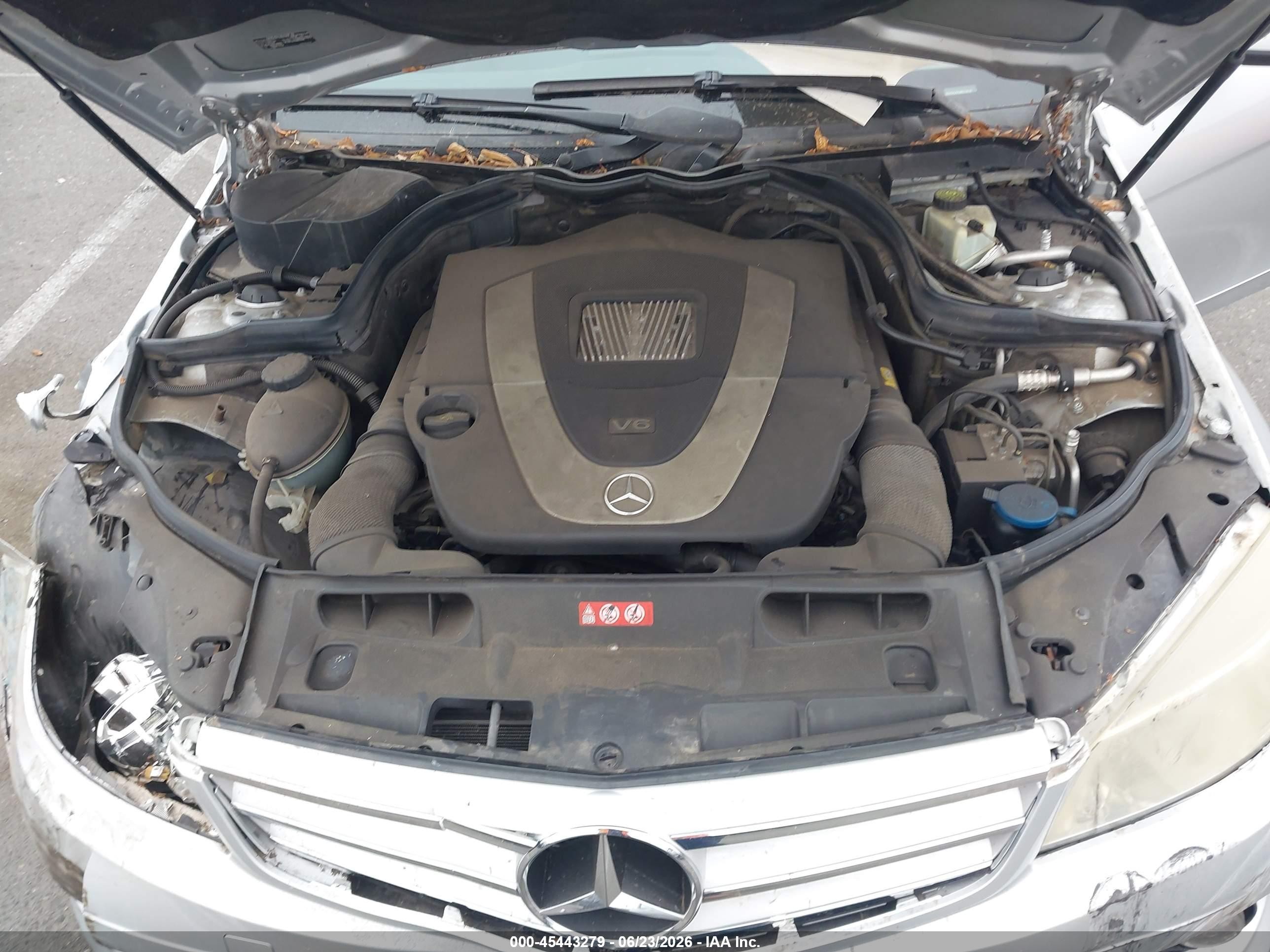 2008 Mercedes-benz C 300 Luxury/sport Silver vin: WDDGF54X58R013518