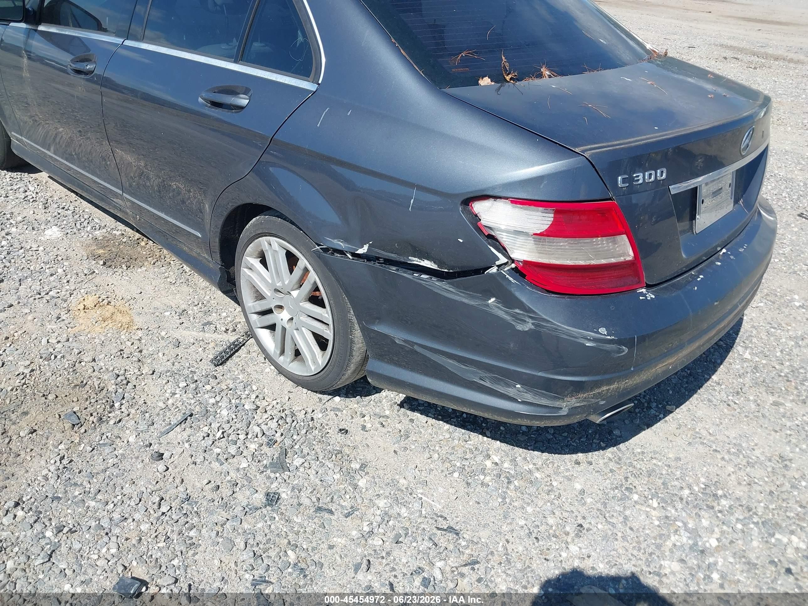 2009 Mercedes-benz C 300 Sport Gray vin: WDDGF54X59R068679