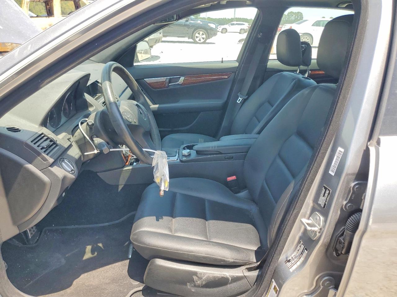 2009 Mercedes-benz C 300 Серый vin: WDDGF54X59R071520