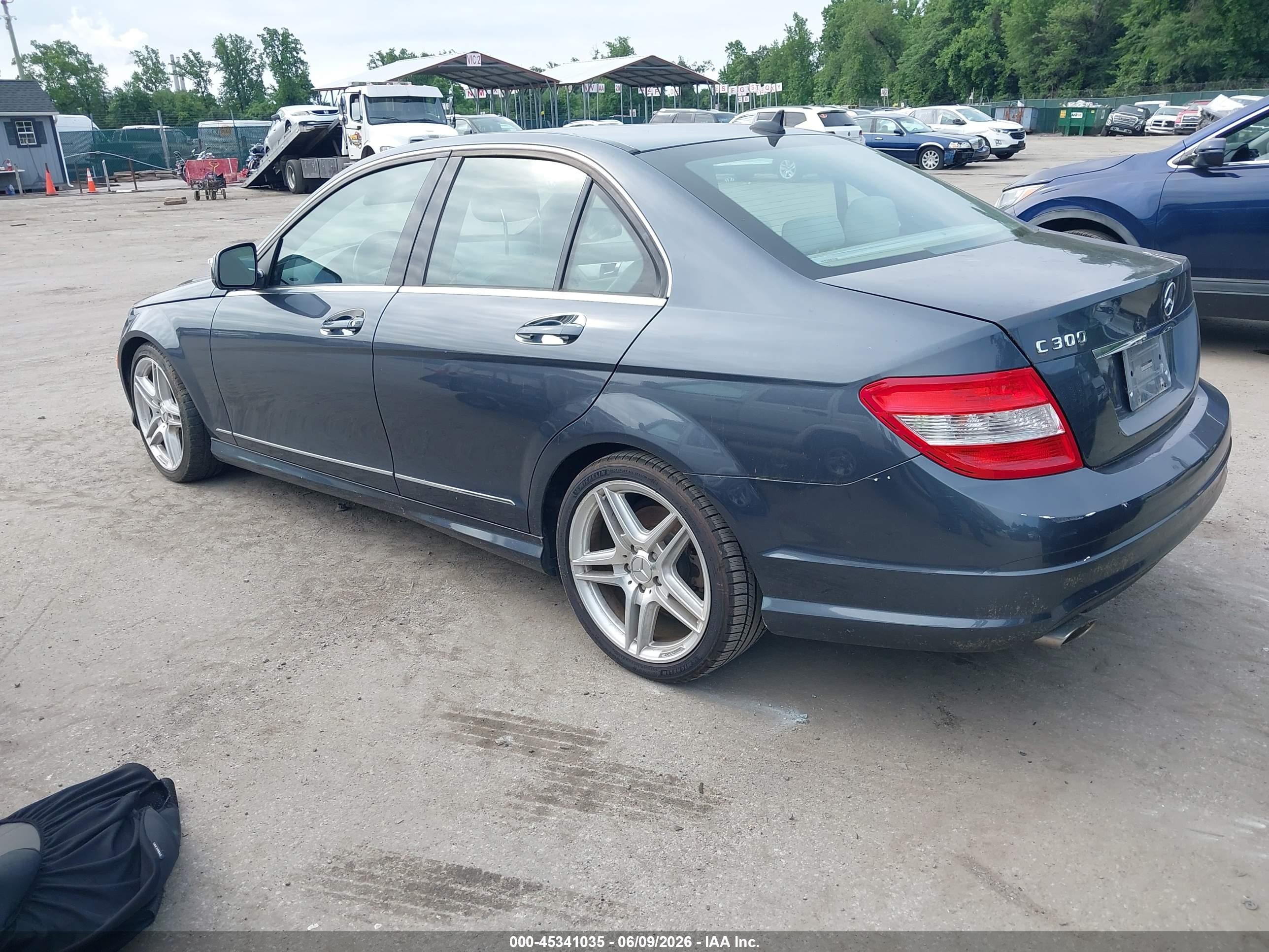 2009 Mercedes-benz C 300 Luxury/sport Gray vin: WDDGF54X59R080010