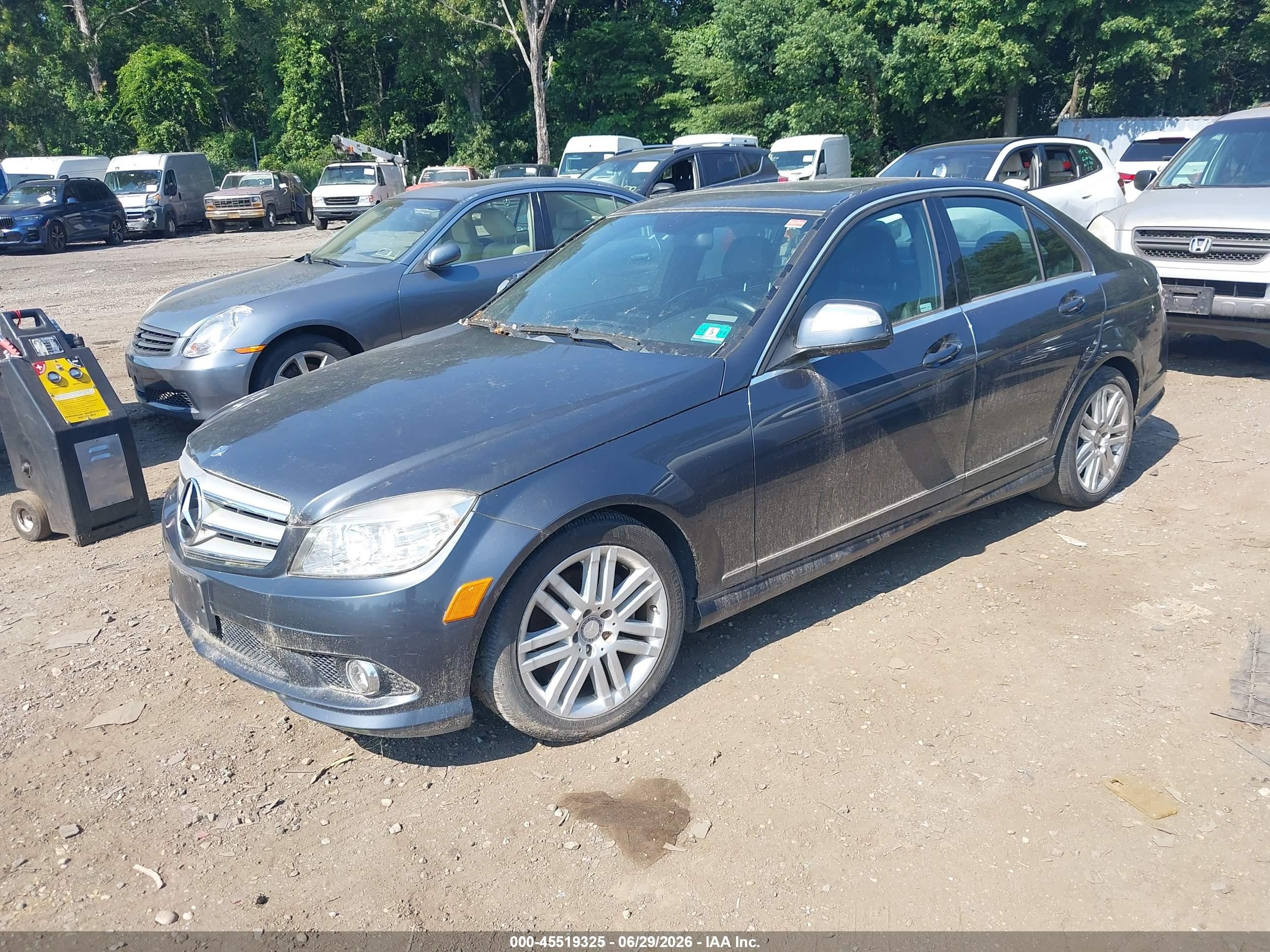 2009 Mercedes-benz C 300 Luxury/sport Gray vin: WDDGF54X59R084316