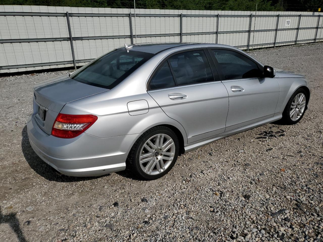 2008 Mercedes-benz C 300 Silver vin: WDDGF54X68F070294