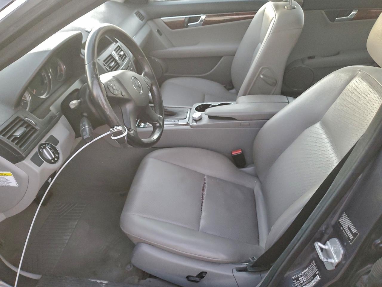 2008 Mercedes-benz C 300 Gray vin: WDDGF54X68F075155