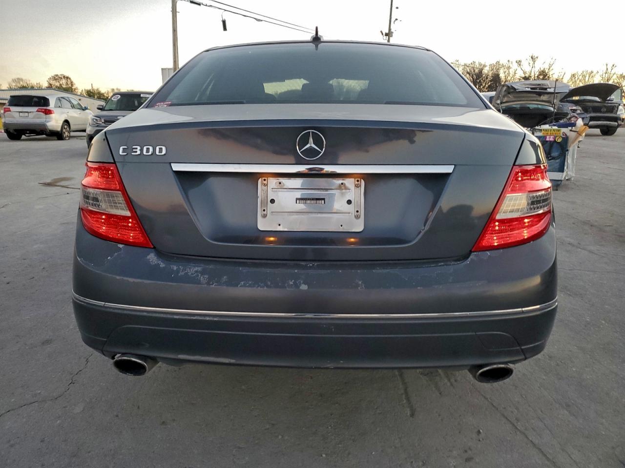 2008 Mercedes-benz C 300 Gray vin: WDDGF54X68F075155