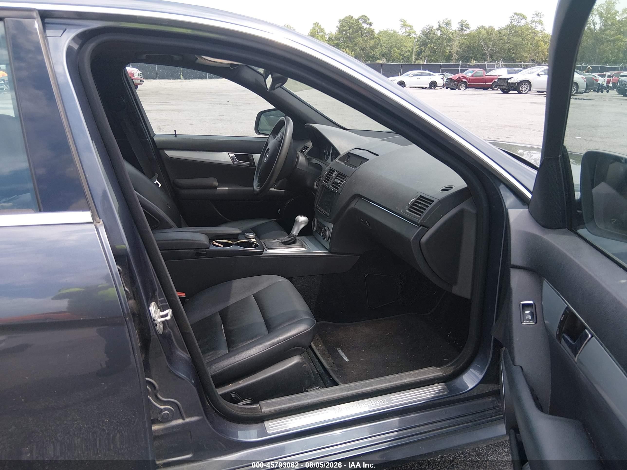 2008 Mercedes-benz C 300 Luxury/sport Blue vin: WDDGF54X68F076015