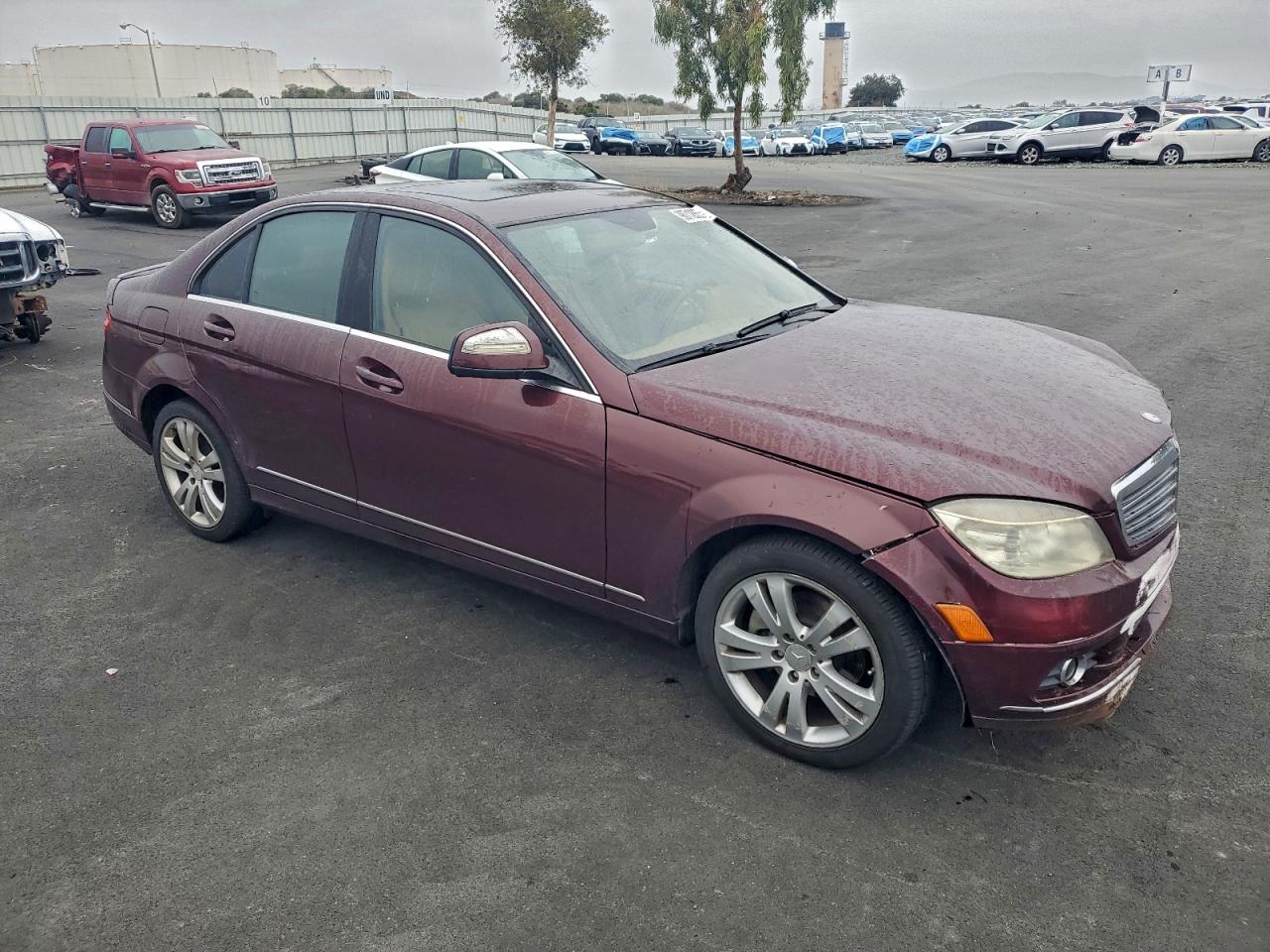 2008 Mercedes-benz C 300 Burgundy vin: WDDGF54X68F082672
