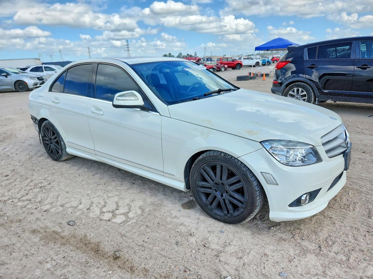 2008 Mercedes-benz C 300 White vin: WDDGF54X68F097656