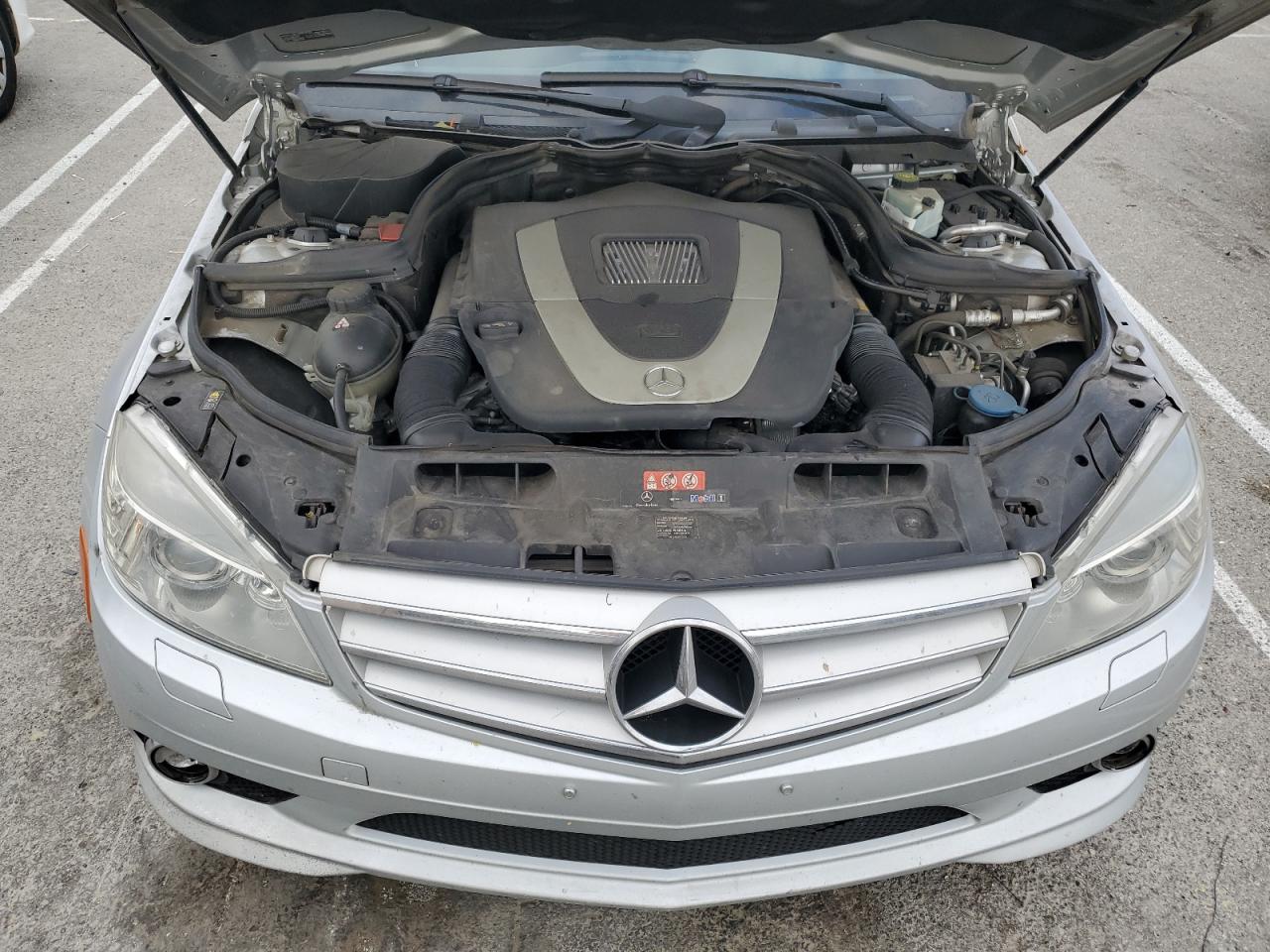 2008 Mercedes-benz C 300 Серебряный vin: WDDGF54X68F172159